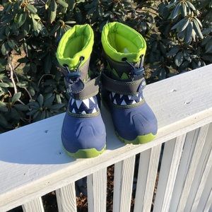 Toddler Boys shark snow boots